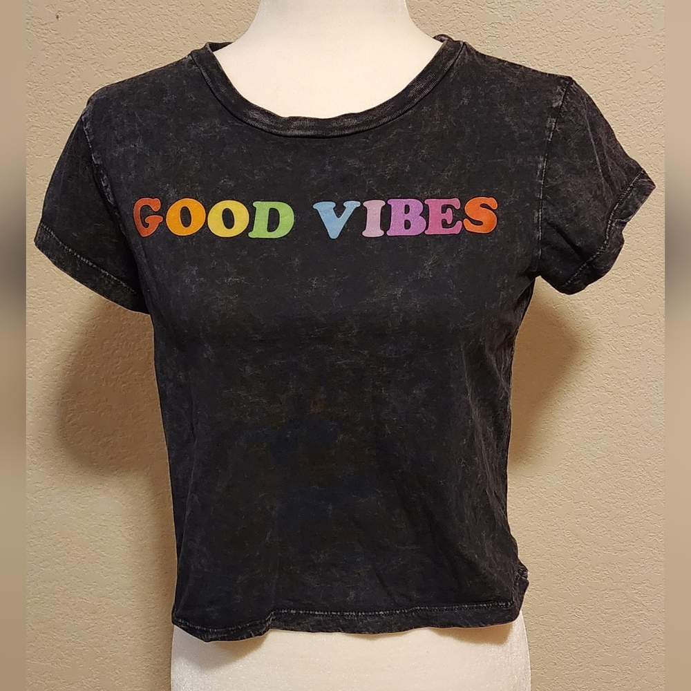 Juniors cropped t-shirt